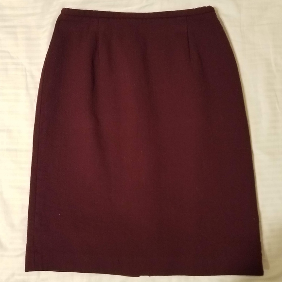 Ann Taylor Dresses & Skirts - Ann Taylor Vintage 100% Wool Maroon Pencil Skirt - Sz 4